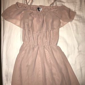 Dusty rose, off the shoulder dress (H&M)